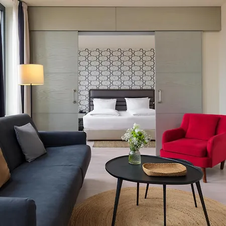 Hotel H10 Ku'damm 4*